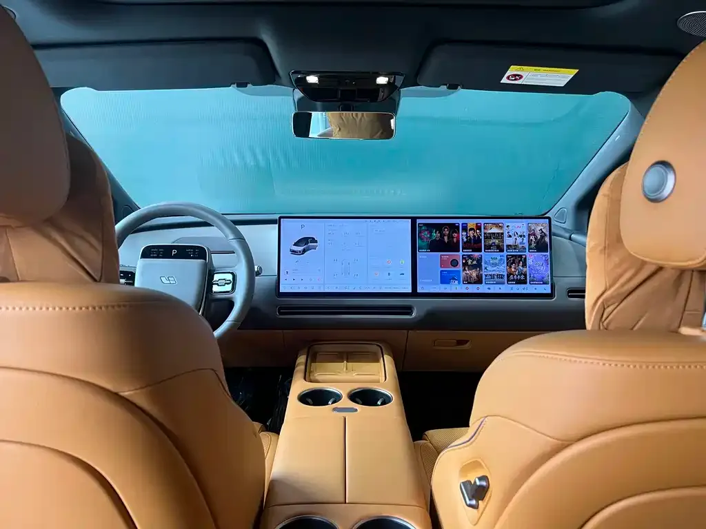 Li Auto i8 — фото 2