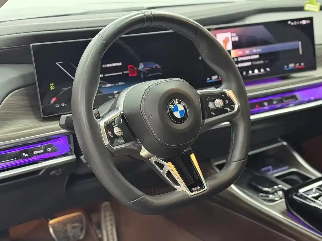 BMW i7 2025 из CN, фото 7