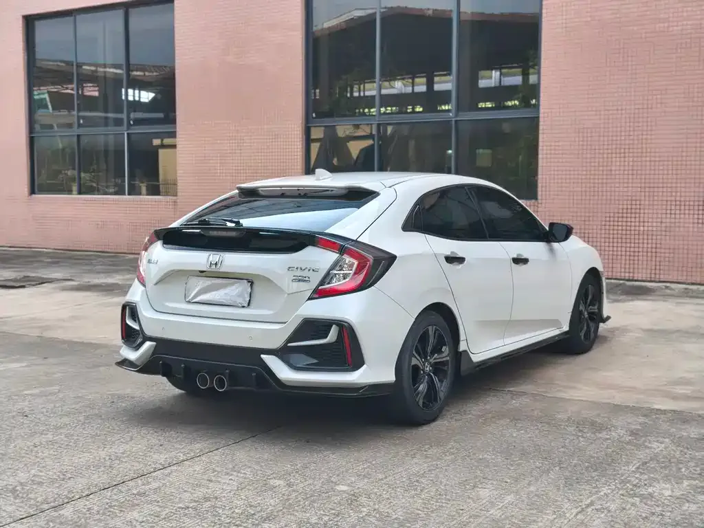 Honda Civic — фото 8