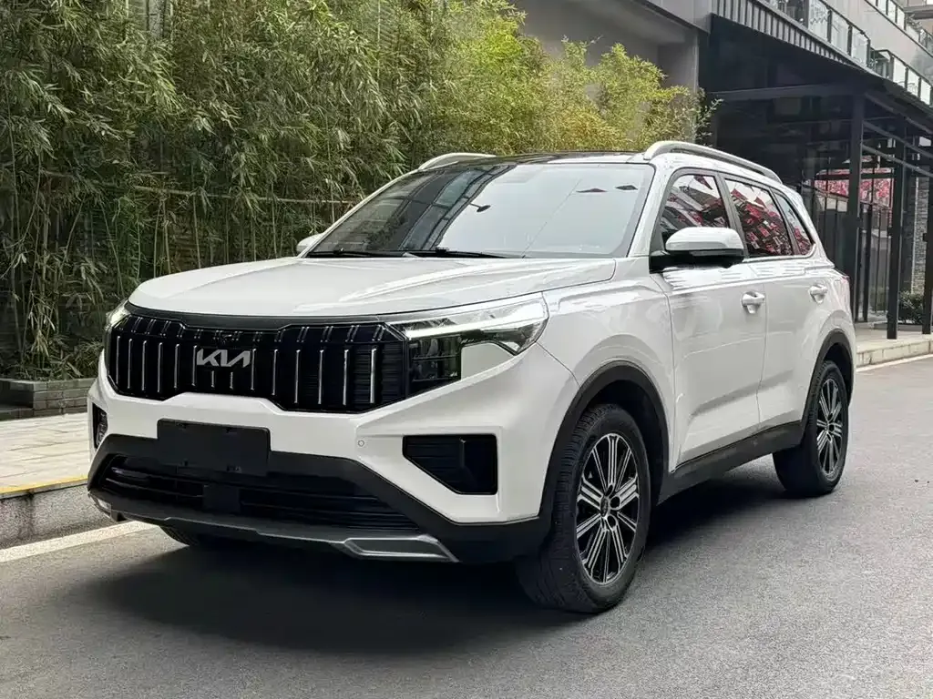 Kia Sportage — фото 1