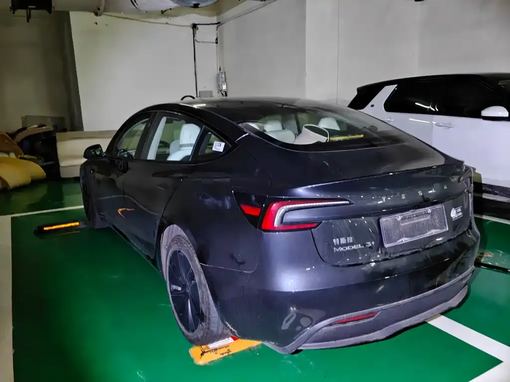 Tesla Model 3 — фото 2