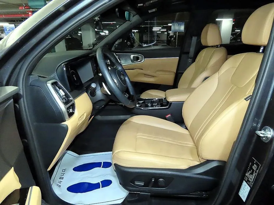 Kia Sorento — фото 8