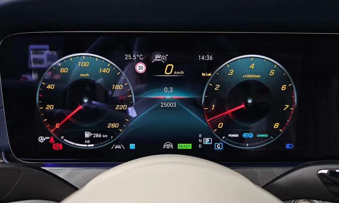 Mercedes-Benz E-Class 2023 из KR, фото 4