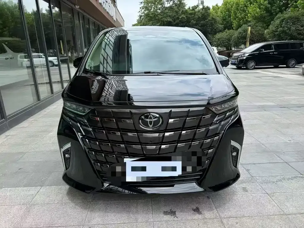 Toyota Alphard — фото 8