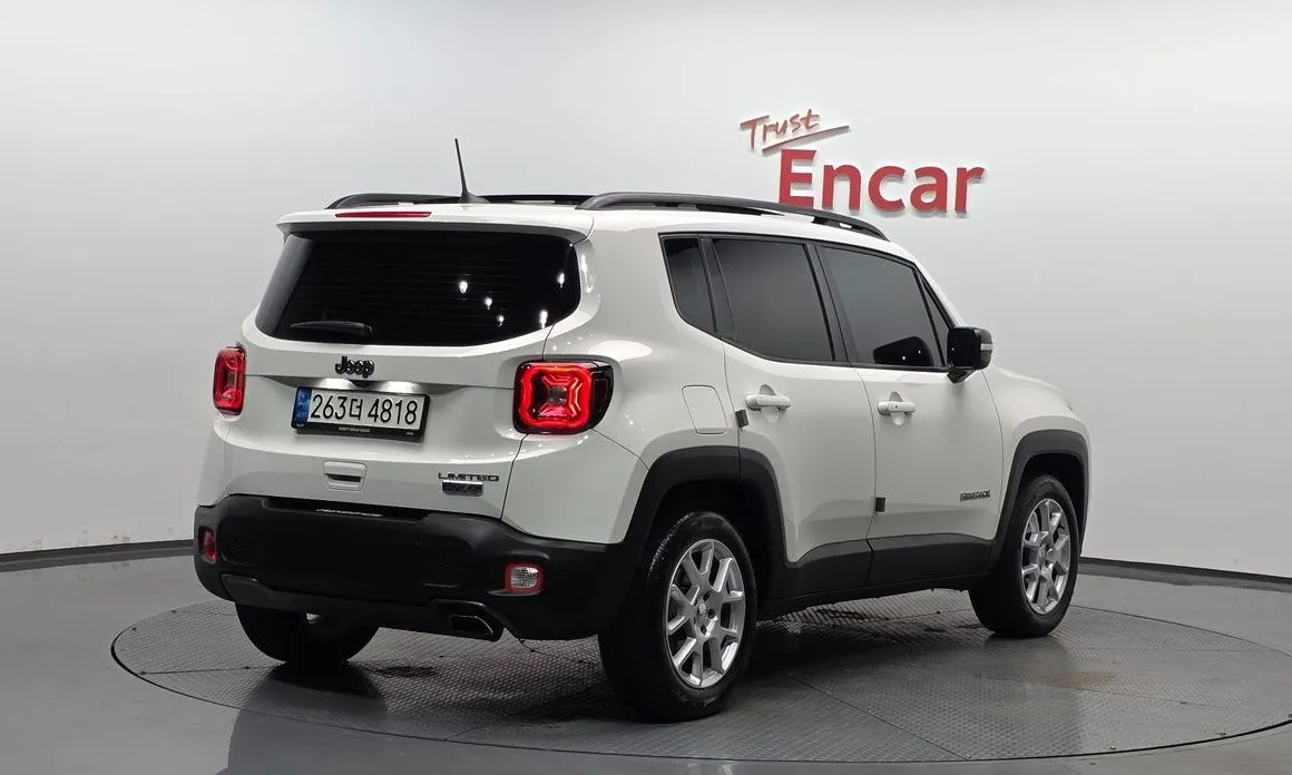 Jeep Renegade 2021 из KR, фото 7