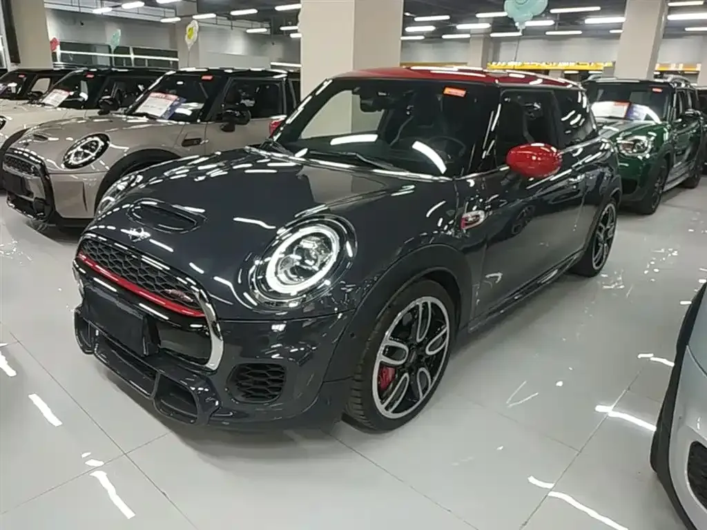 MINI JCW (John Cooper Works)