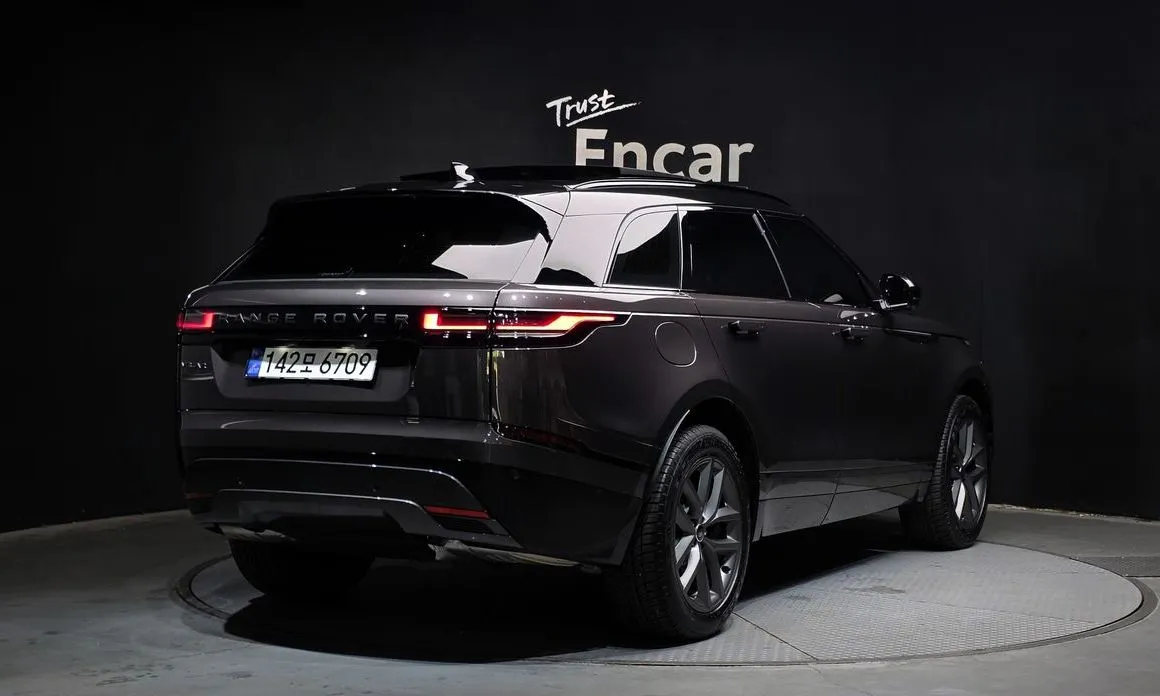 Land Rover Range Rover Velar 2026 из KR, фото 2