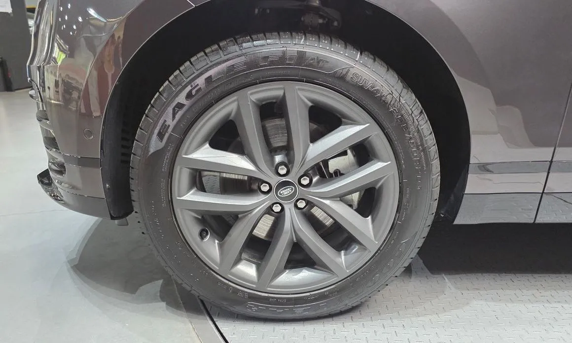 Land Rover Range Rover Velar 2026 из KR, фото 7