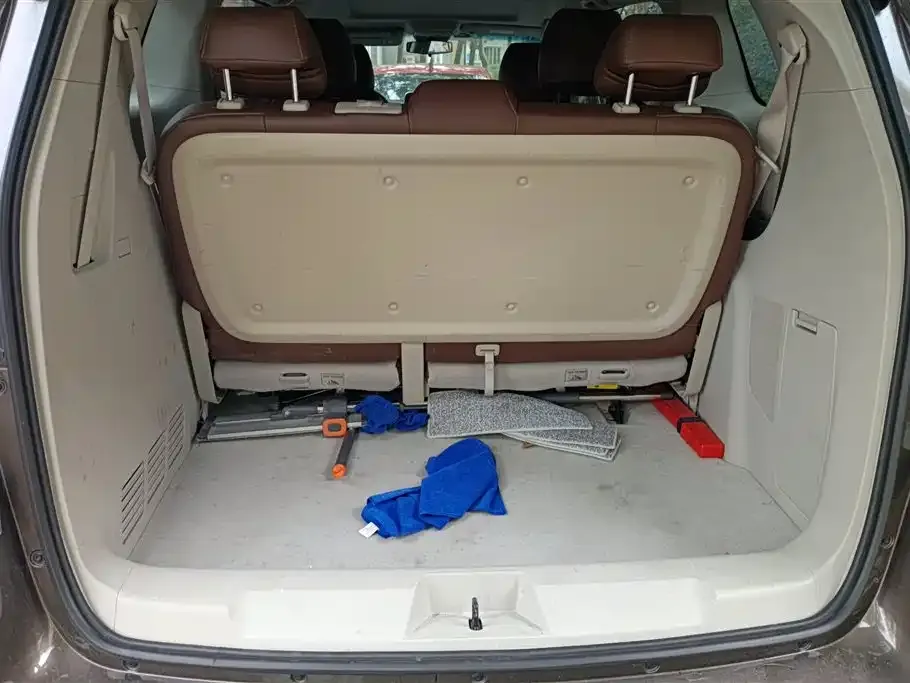 Buick GL8 2023 из CN, фото 2