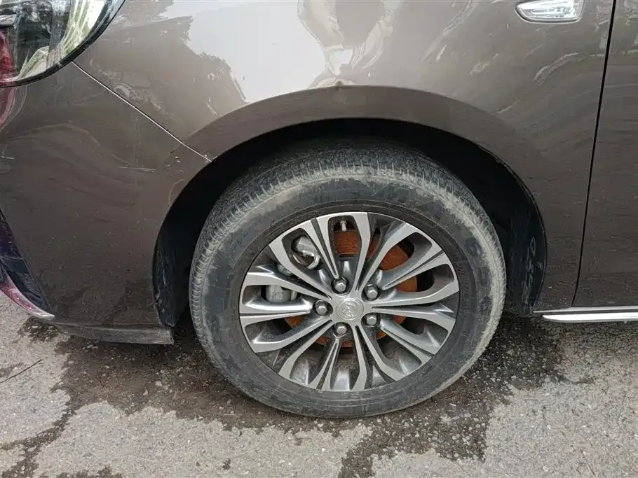 Buick GL8 2023 из CN, фото 9