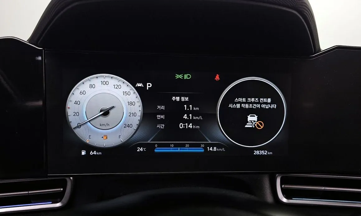 Hyundai AVANTE 2023 из KR, фото 4