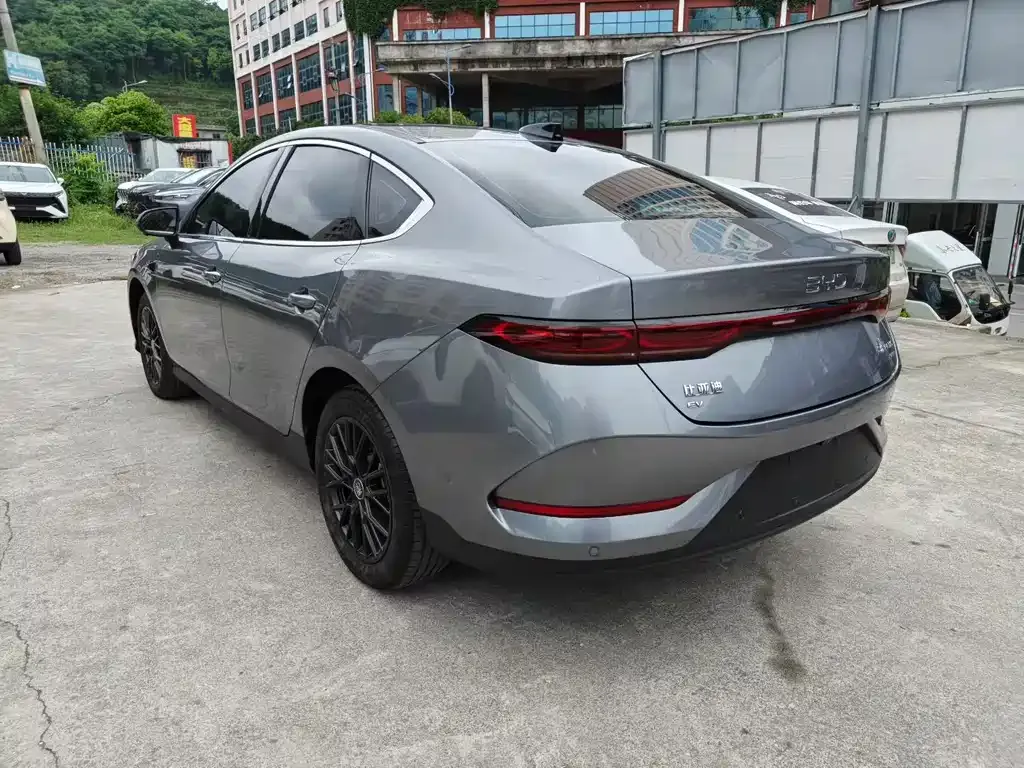 BYD Qin PLUS — фото 5