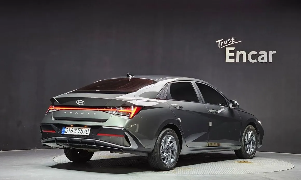 Hyundai AVANTE 2024 из KR, фото 4
