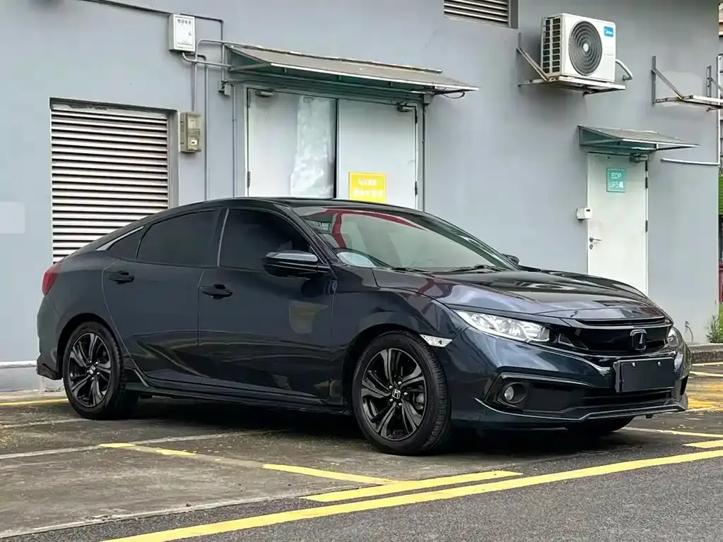 Honda Civic — фото 7