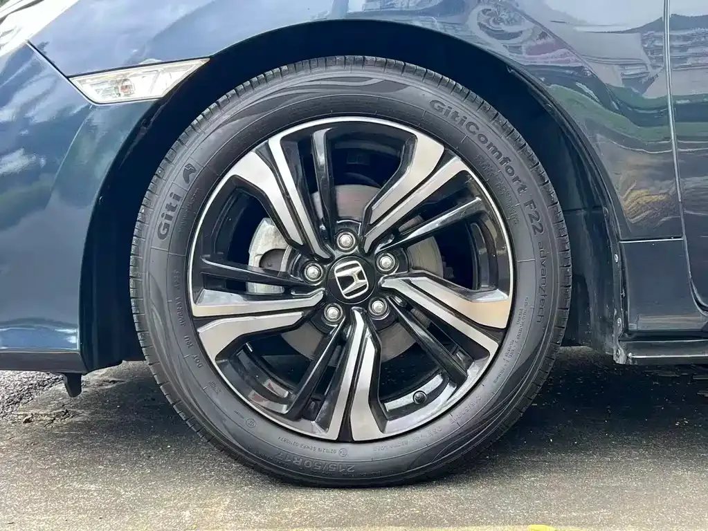 Honda Civic — фото 8