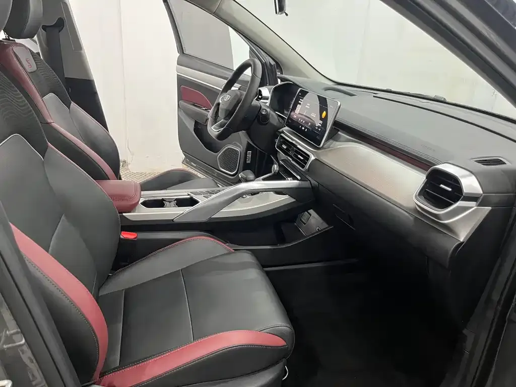 Geely Binyue 2022 из CN, фото 3