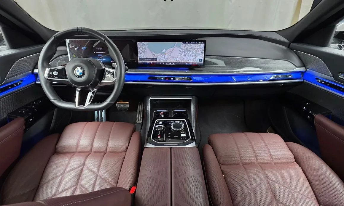 BMW 7-Series 2024 из KR, фото 2