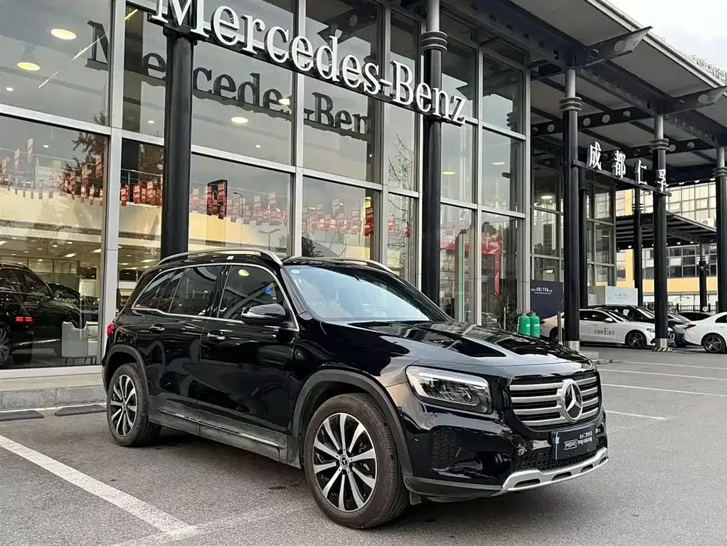 Mercedes-Benz GLB — фото 8