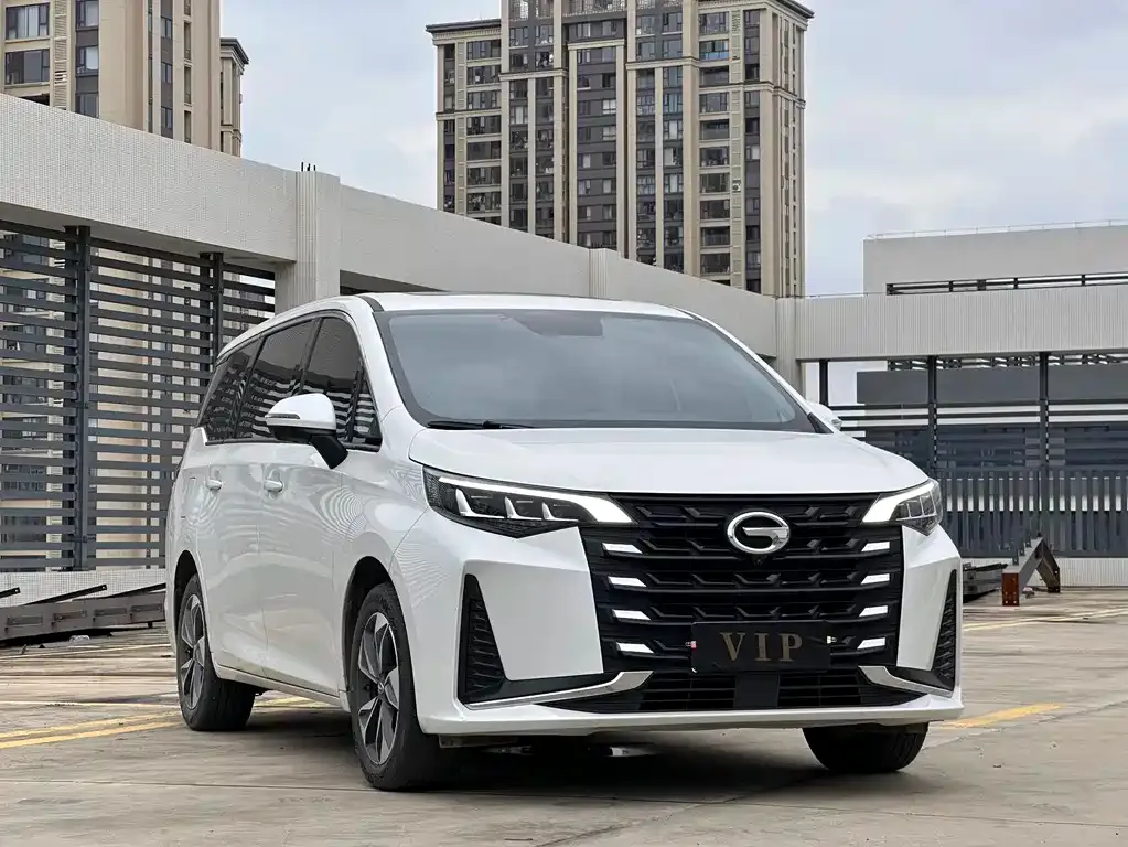 GAC Motor Trumpchi M6 — фото 8