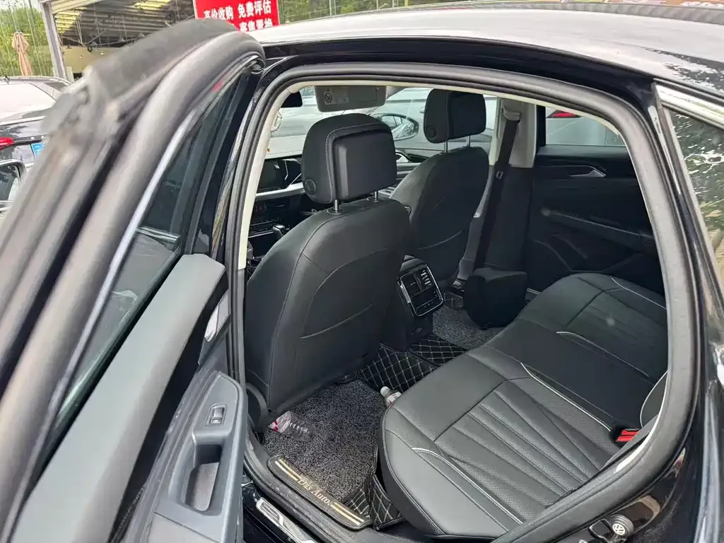 Volkswagen Passat — фото 2
