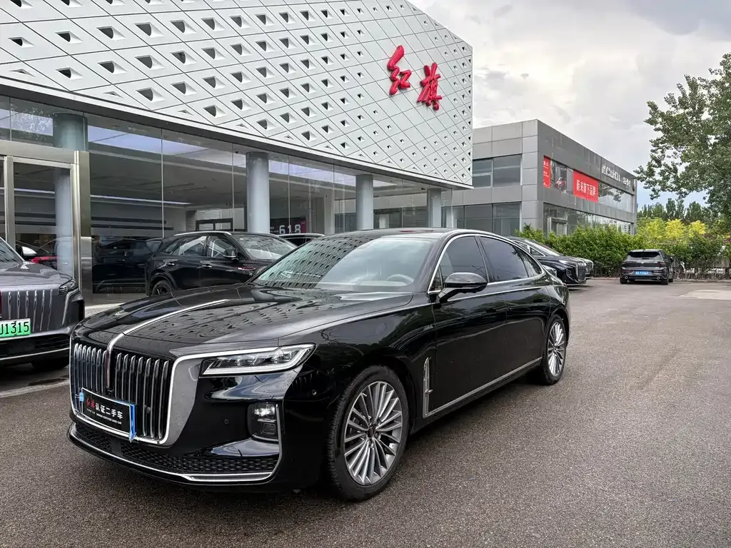 Hongqi H9 — фото 1
