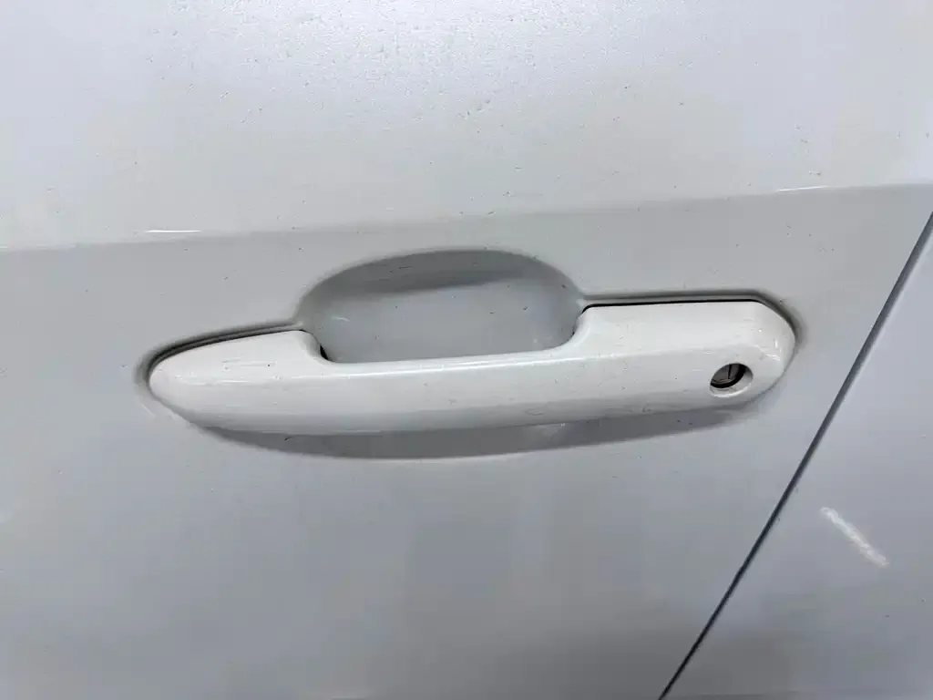 Toyota RAV4 — фото 4