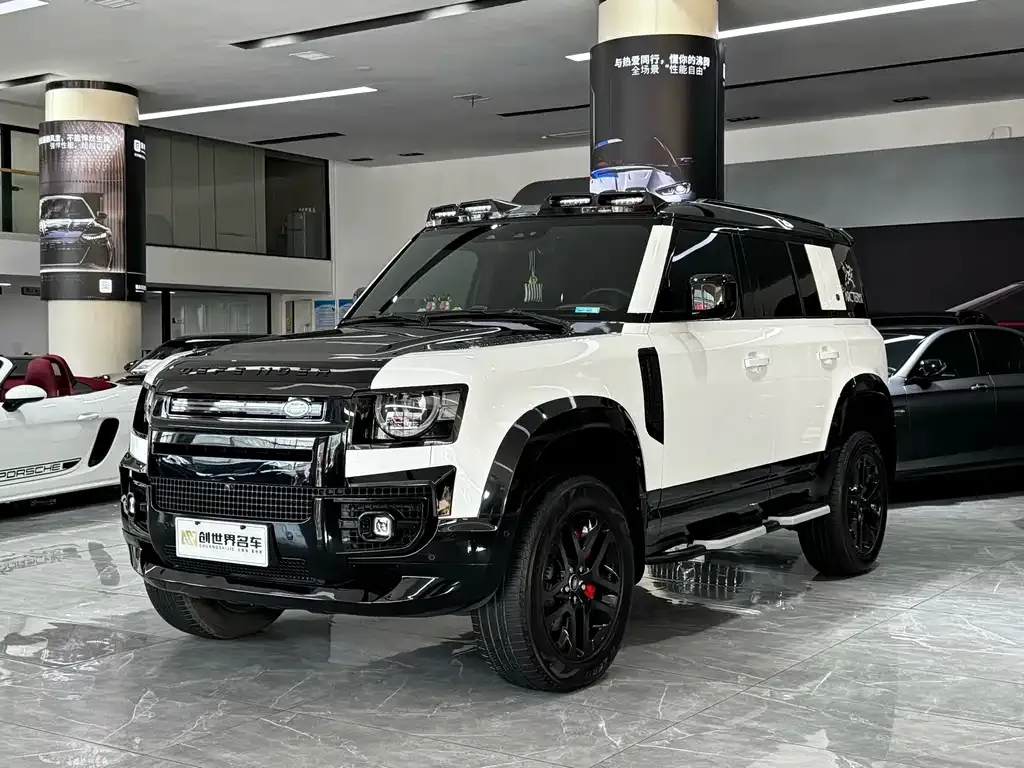 Land Rover Defender — фото 1