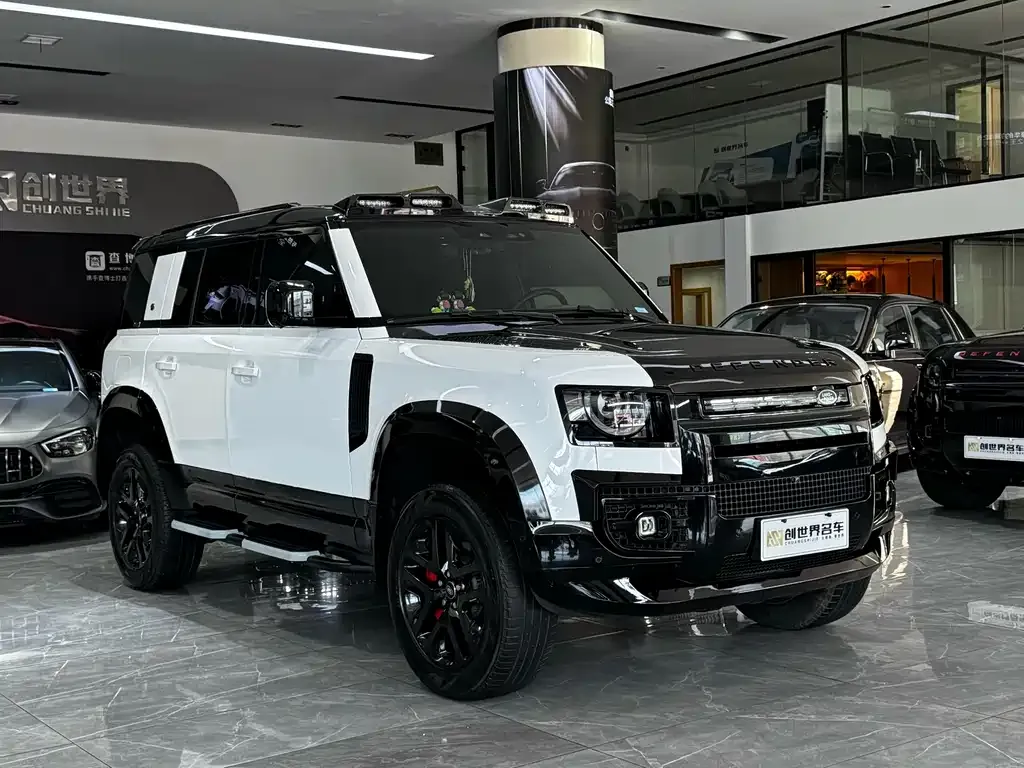 Land Rover Defender — фото 10