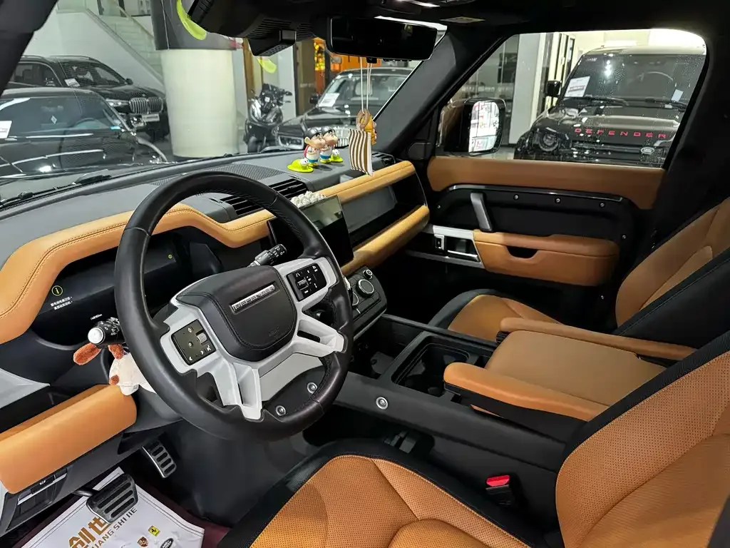 Land Rover Defender — фото 6