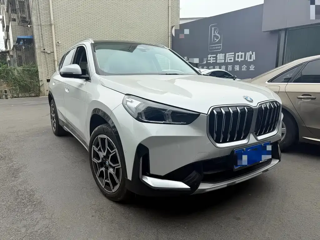 BMW X1 2024 из CN, фото 3