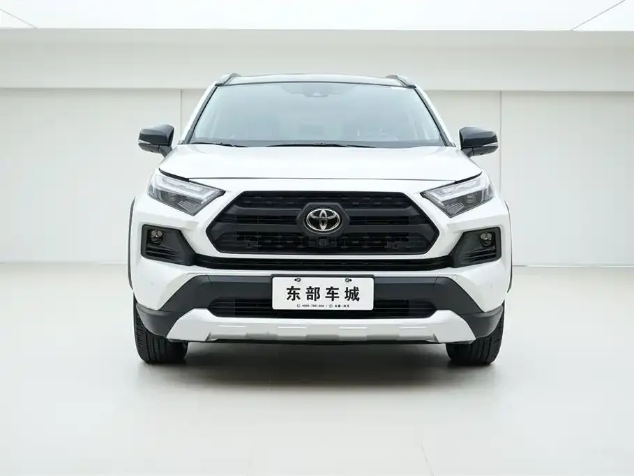 Toyota RAV4 — фото 9