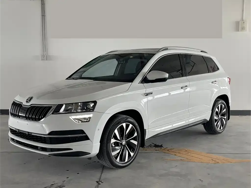 Skoda Karoq — фото 1