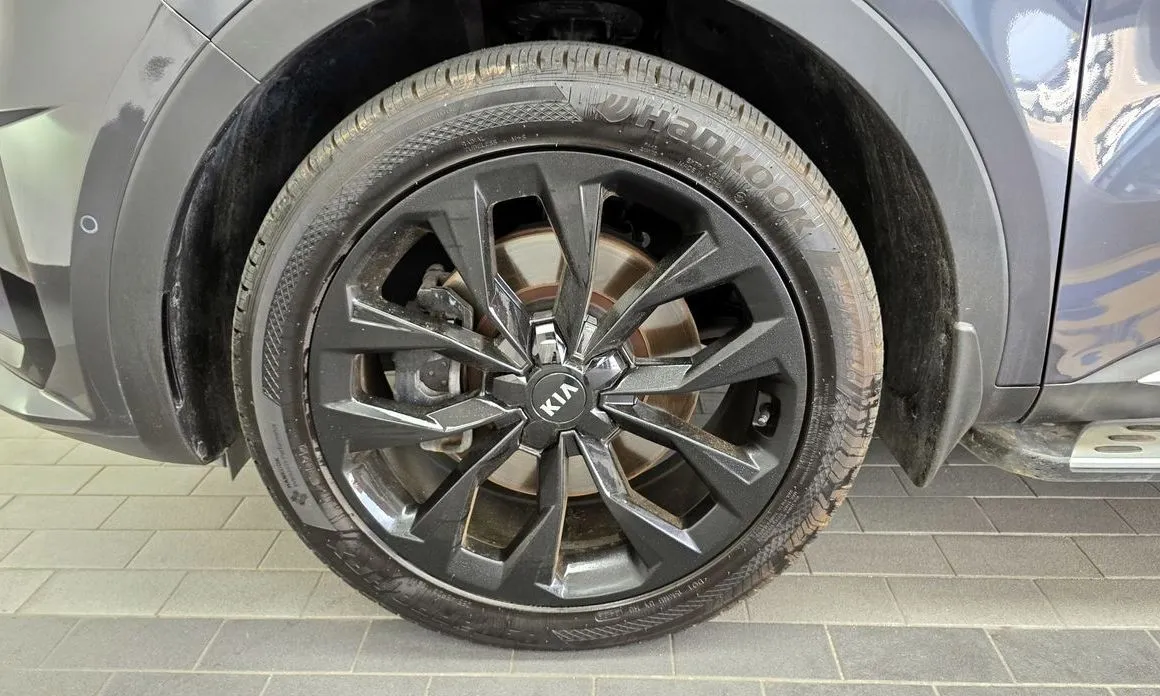 Kia Sorento — фото 9