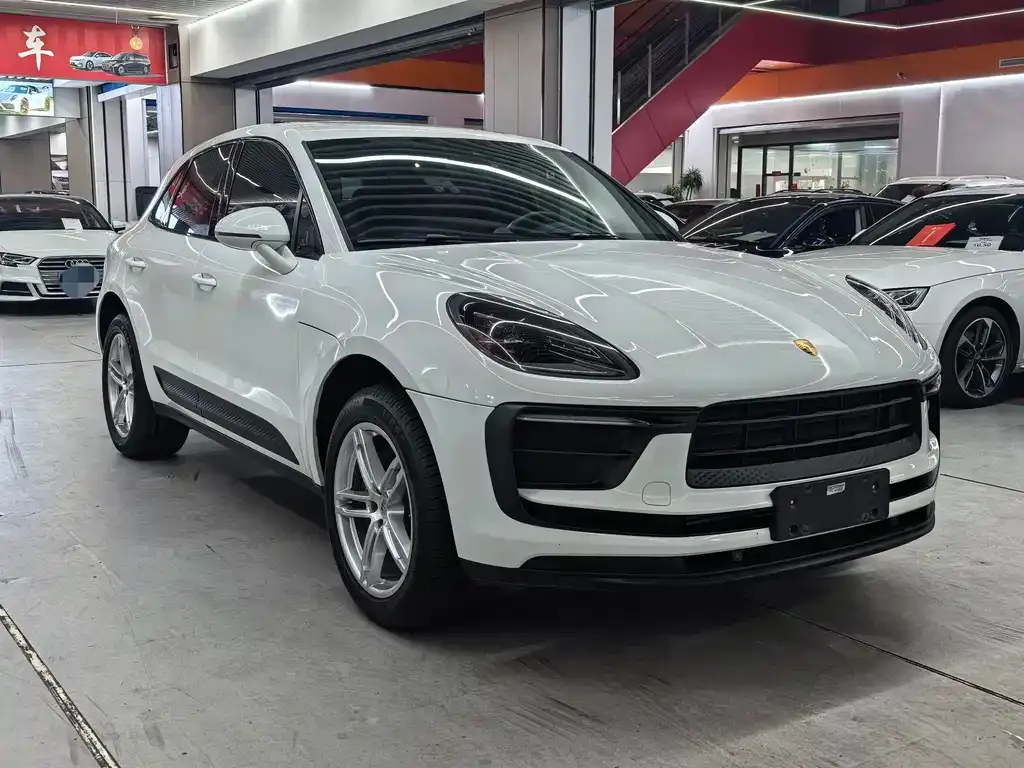 Porsche Macan — фото 5