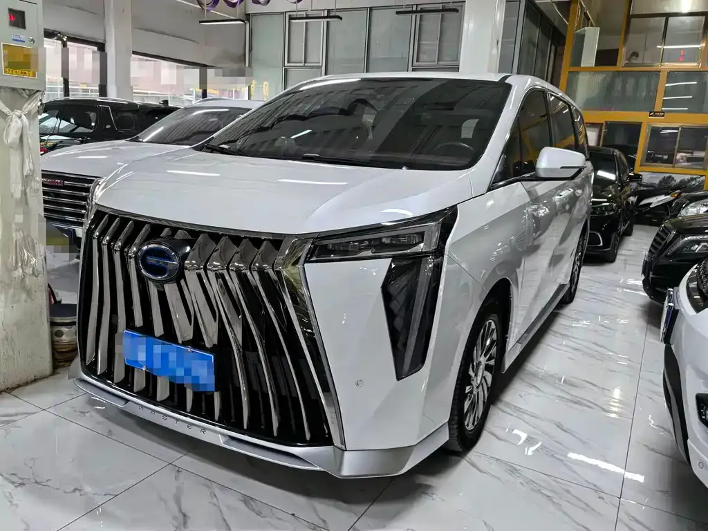 GAC Motor Trumpchi M8 — фото 1
