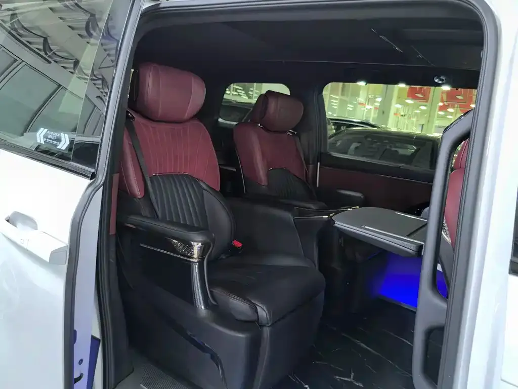 GAC Motor Trumpchi M8 — фото 10