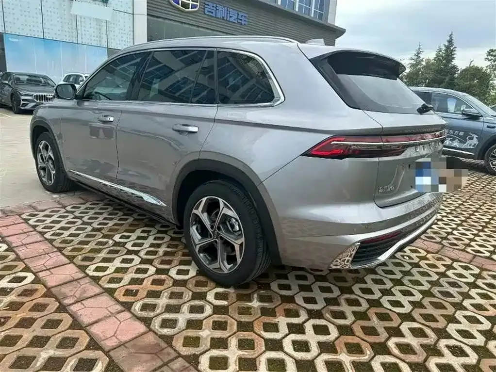 Geely Xingyue L — фото 9