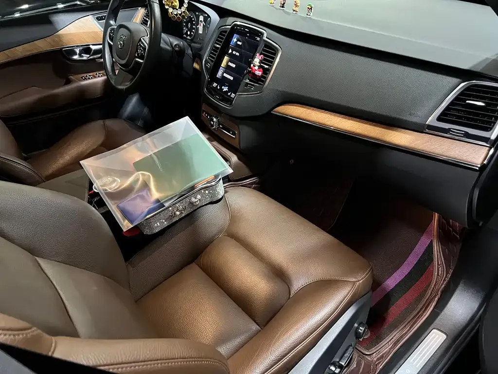 Volvo XC90 2022 из CN, фото 9