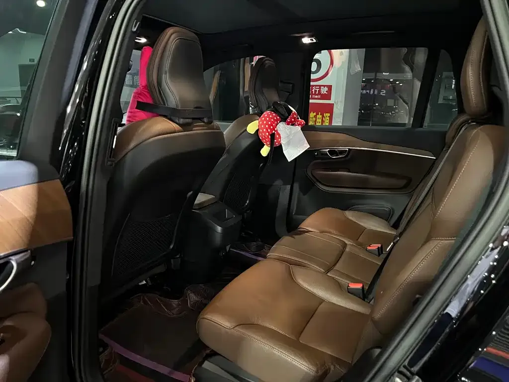 Volvo XC90 2022 из CN, фото 8