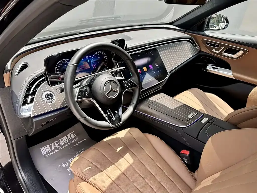 Mercedes-Benz E-Class — фото 6