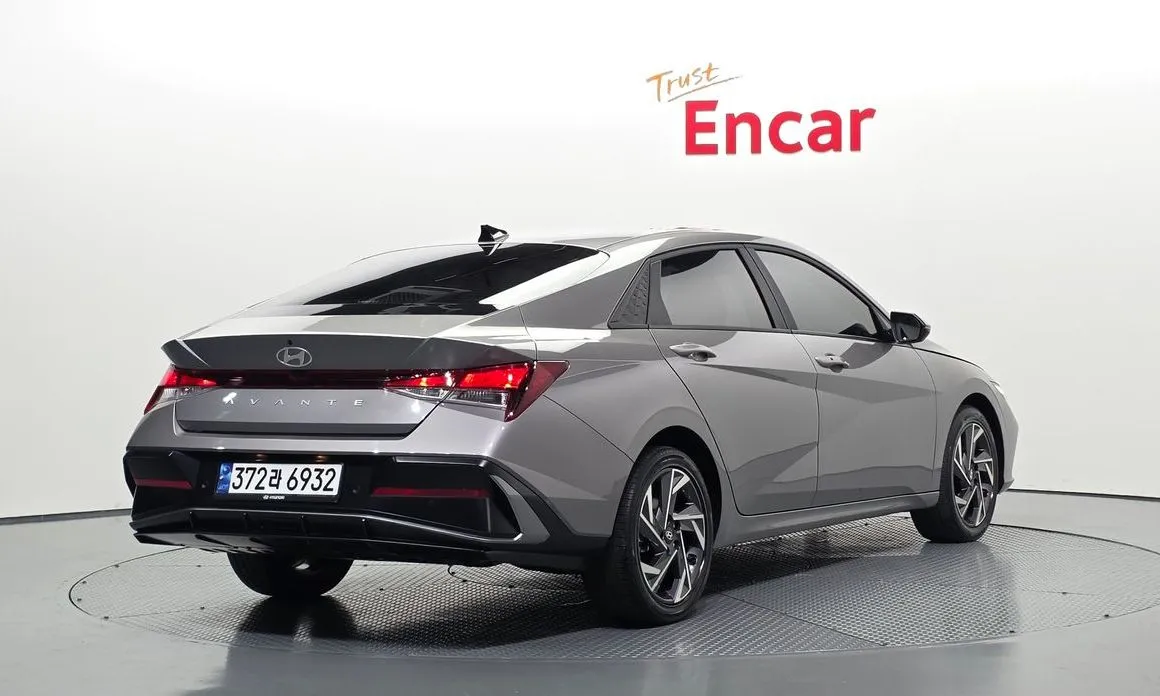 Hyundai AVANTE 2024 из KR, фото 3