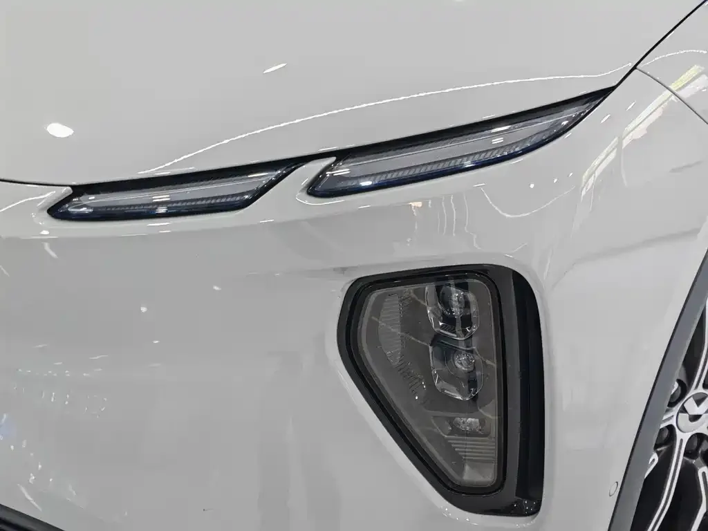 NIO EC6 — фото 8