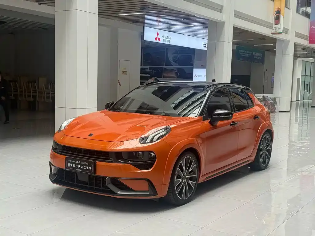 Lynk & Co 02 Hatchback