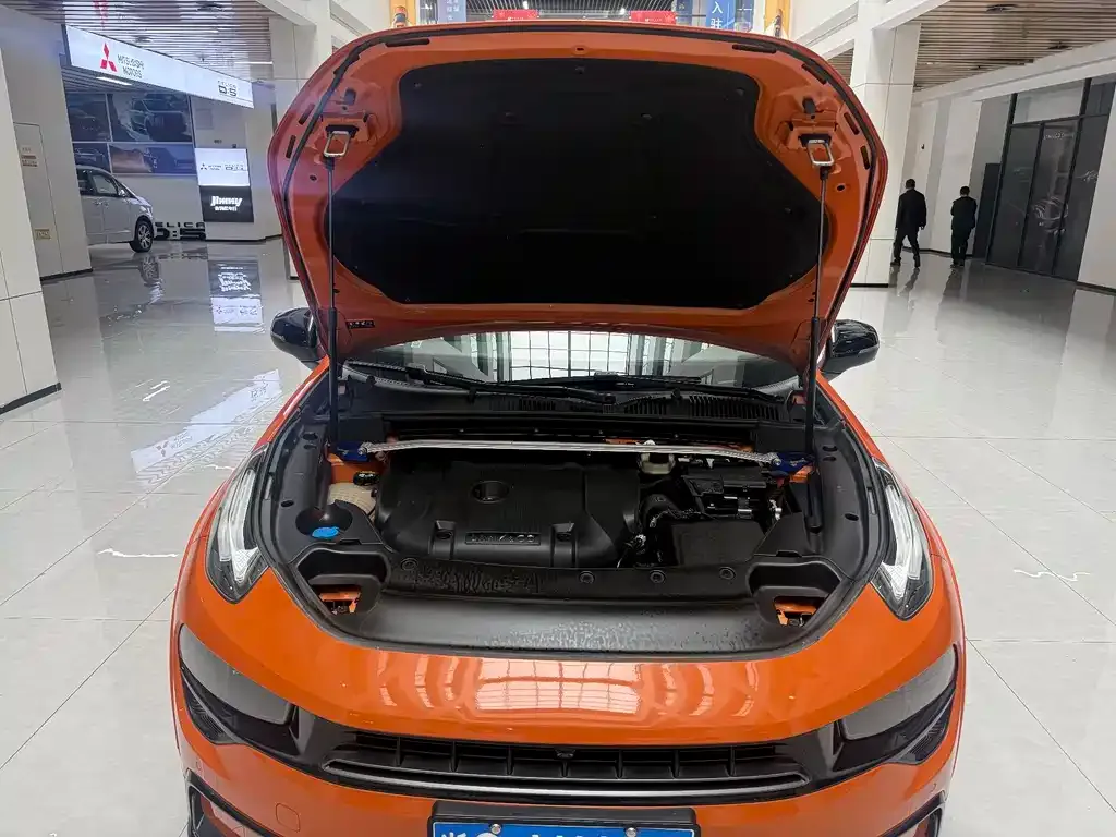 Lynk & Co 02 Hatchback 2023 из CN, фото 4