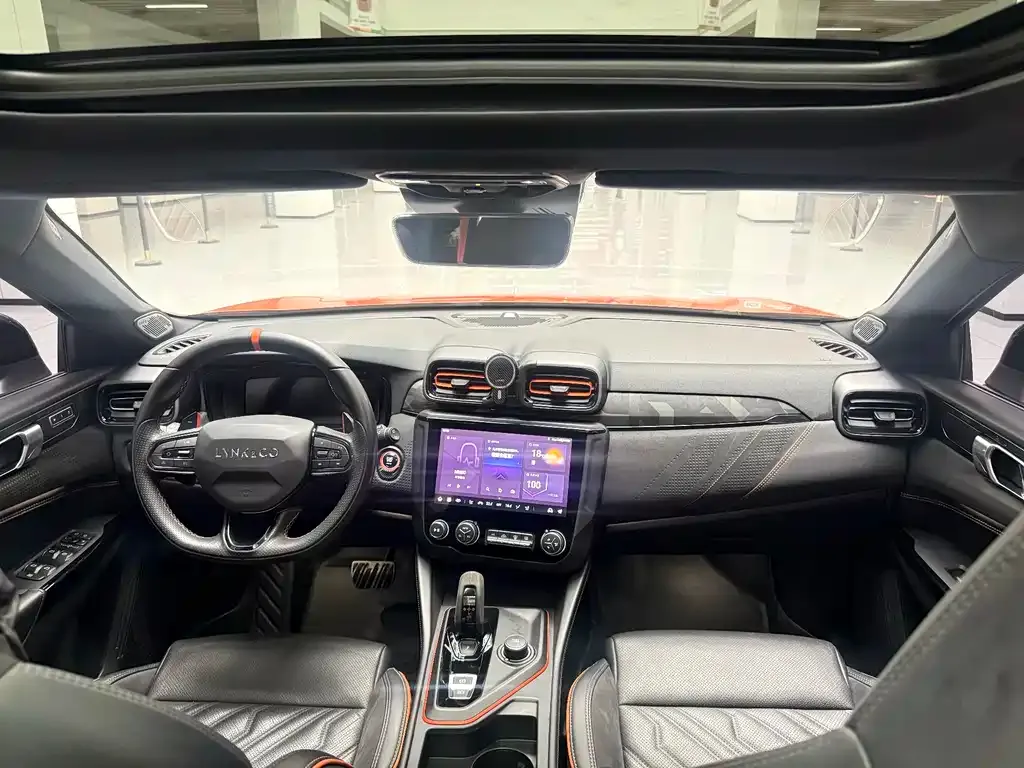Lynk & Co 02 Hatchback 2023 из CN, фото 10