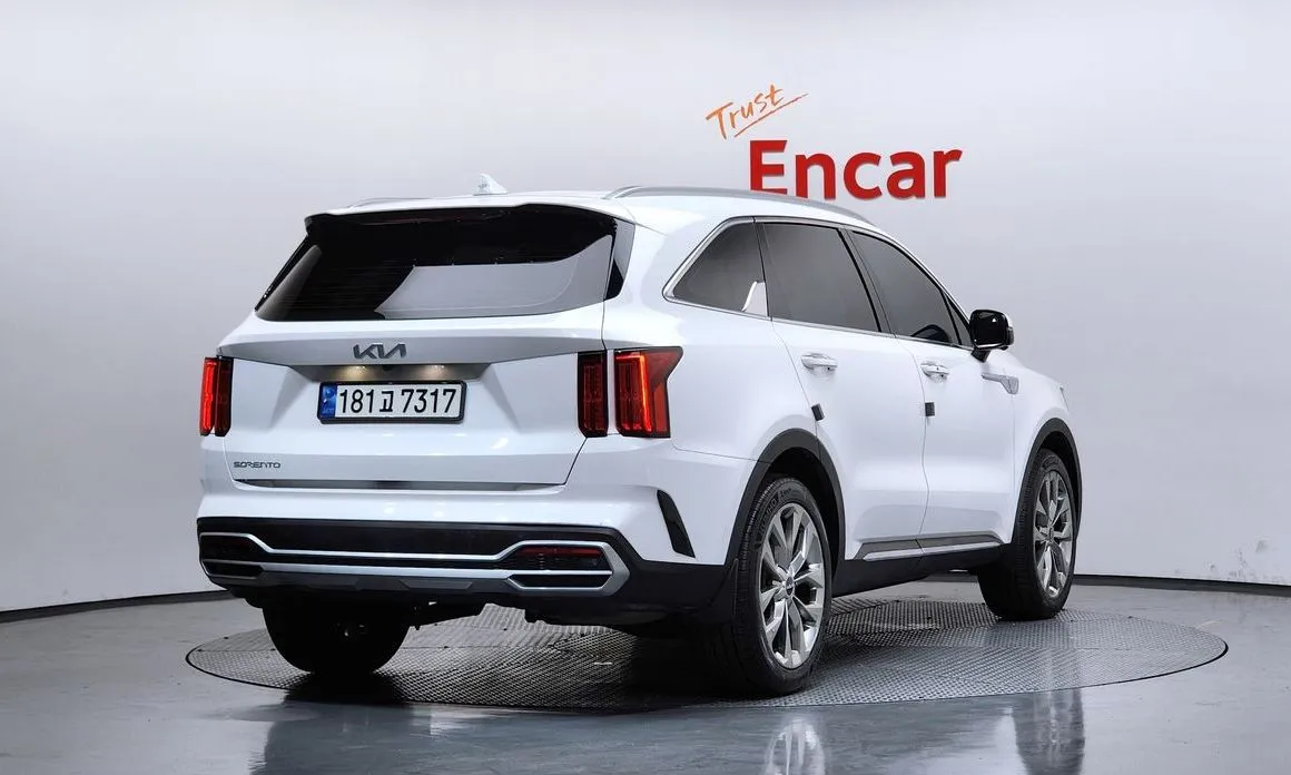 Kia Sorento 2023 из KR, фото 2