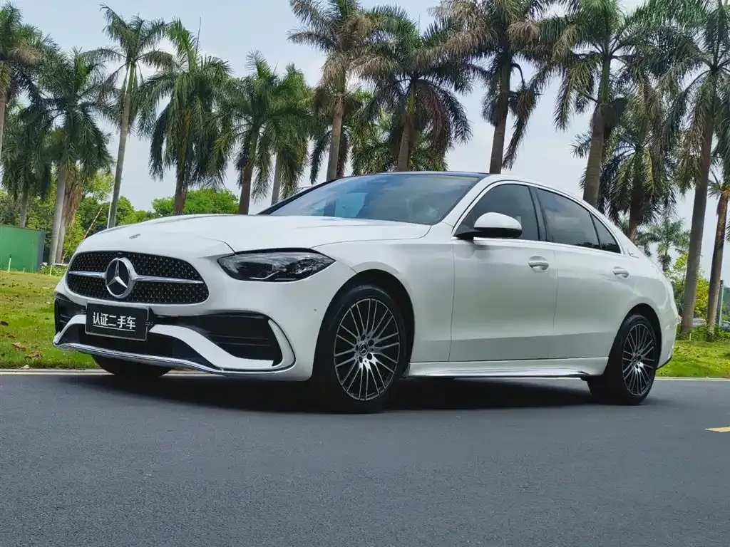 Mercedes-Benz C-Class — фото 1
