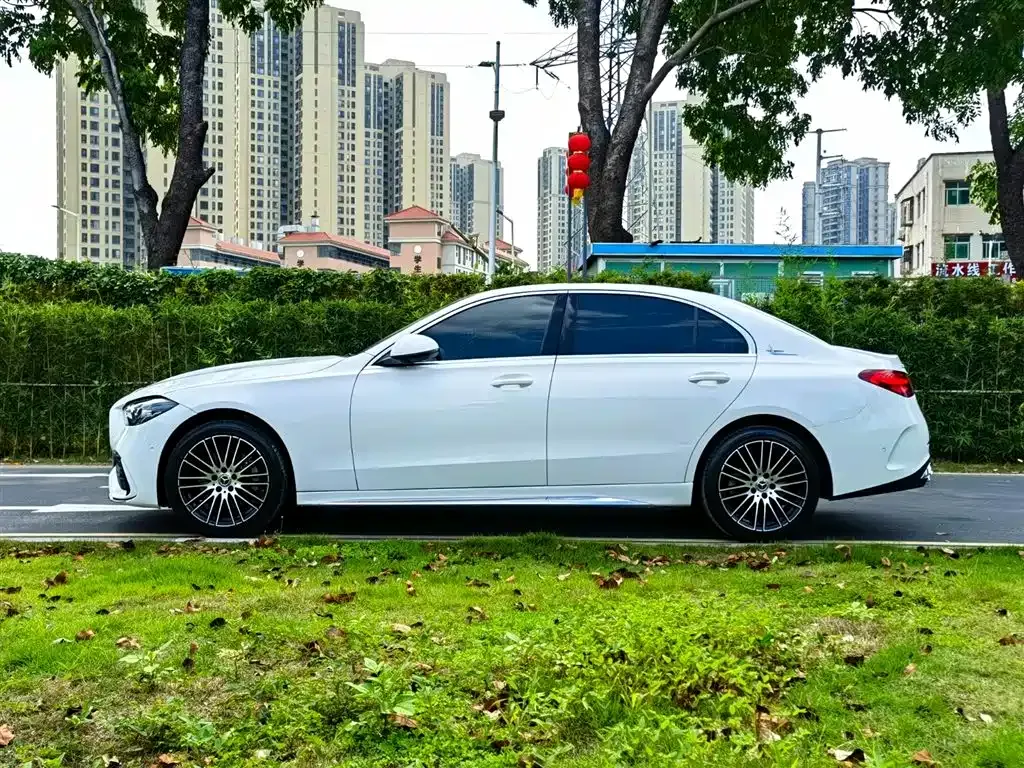Mercedes-Benz C-Class — фото 10