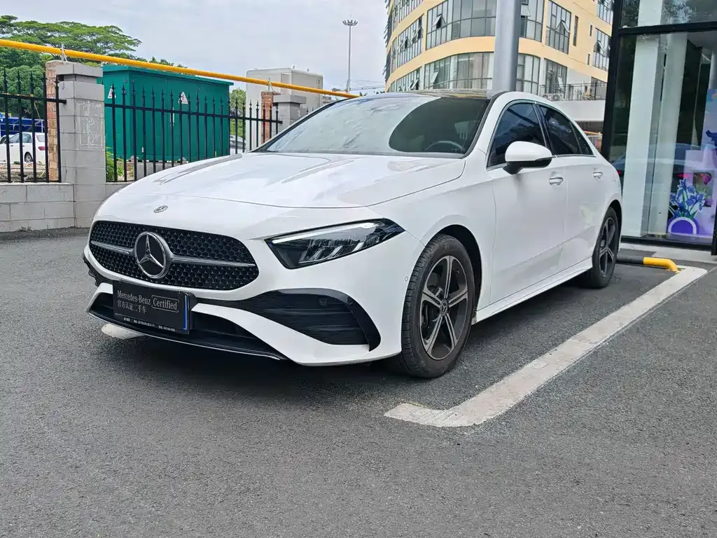 Mercedes-Benz A-Class — фото 1
