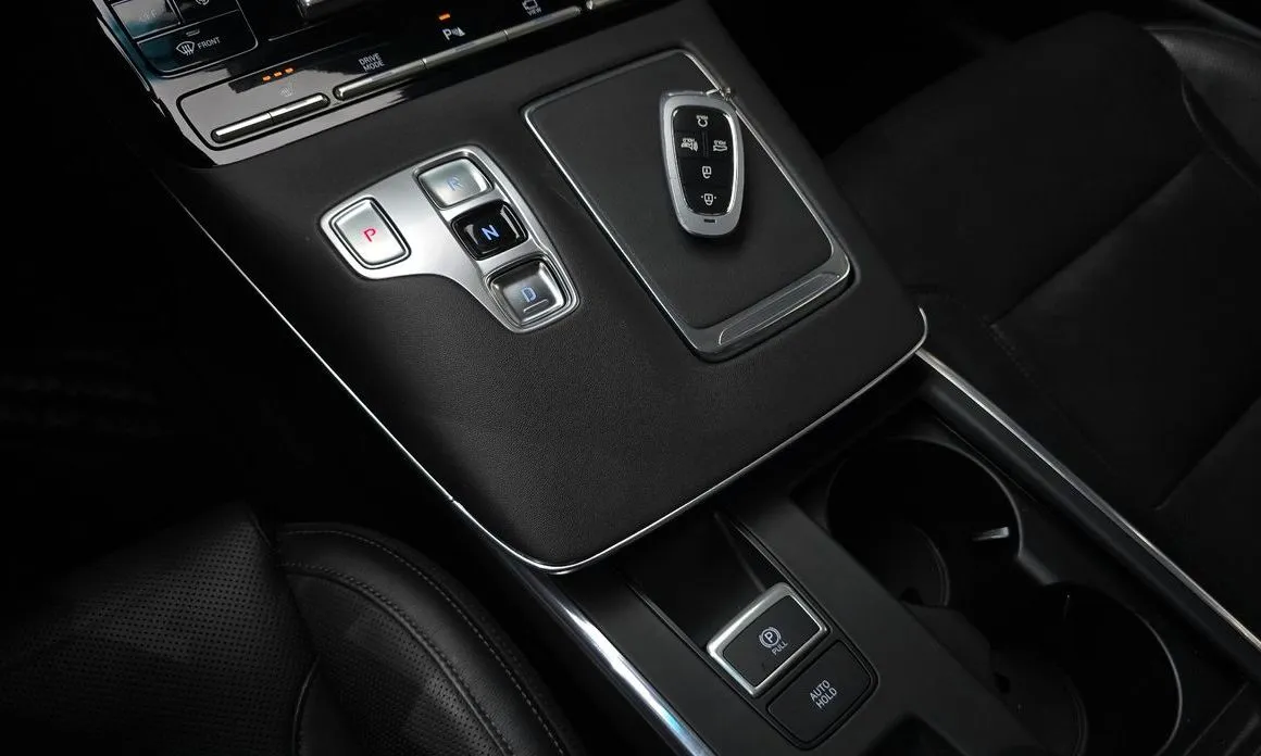 Hyundai Grandeur 2022 из KR, фото 9